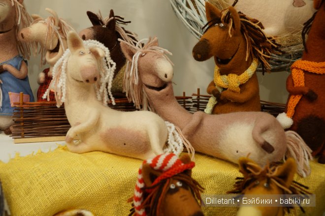 IX Международный Салон авторских кукол 2013