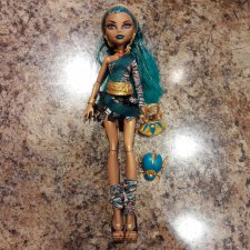 Базовая Нефера monster high