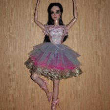 Ооак балерина