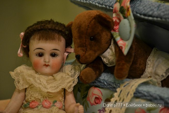 Моя первая антикварная куколка