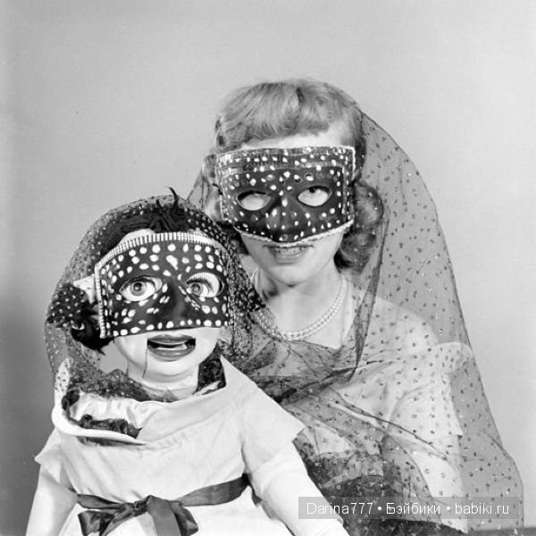 Подборка старых и жутких фотографий, для тех кто любит пощекотать нервишки перед сном [25 фото]