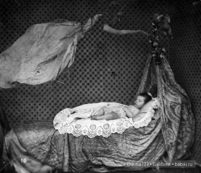 Подборка старых и жутких фотографий, для тех кто любит пощекотать нервишки перед сном [25 фото]