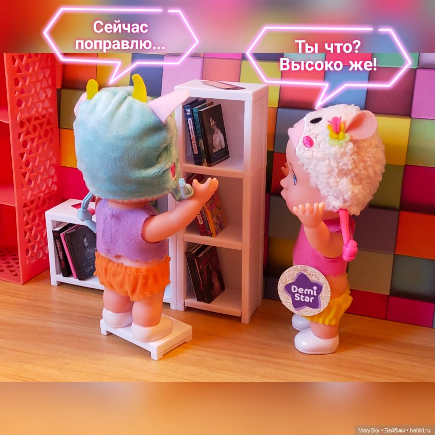 Распаковка полной коробочки шариков Zuru с миниатюрными книжками