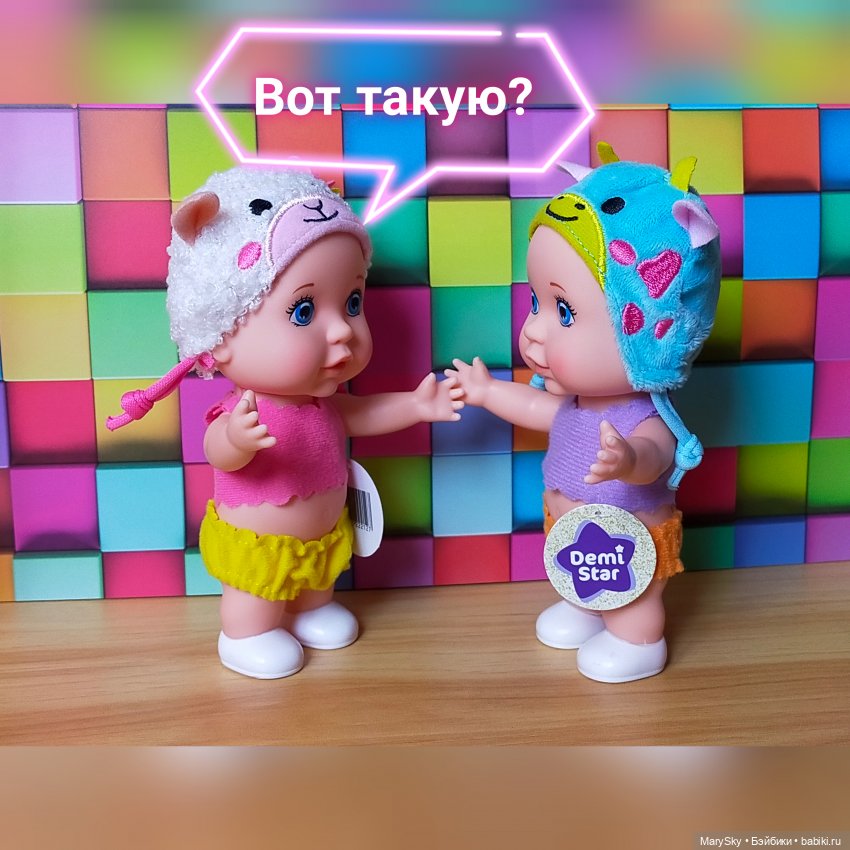 Распаковка полной коробочки шариков Zuru с миниатюрными книжками (фото 4)