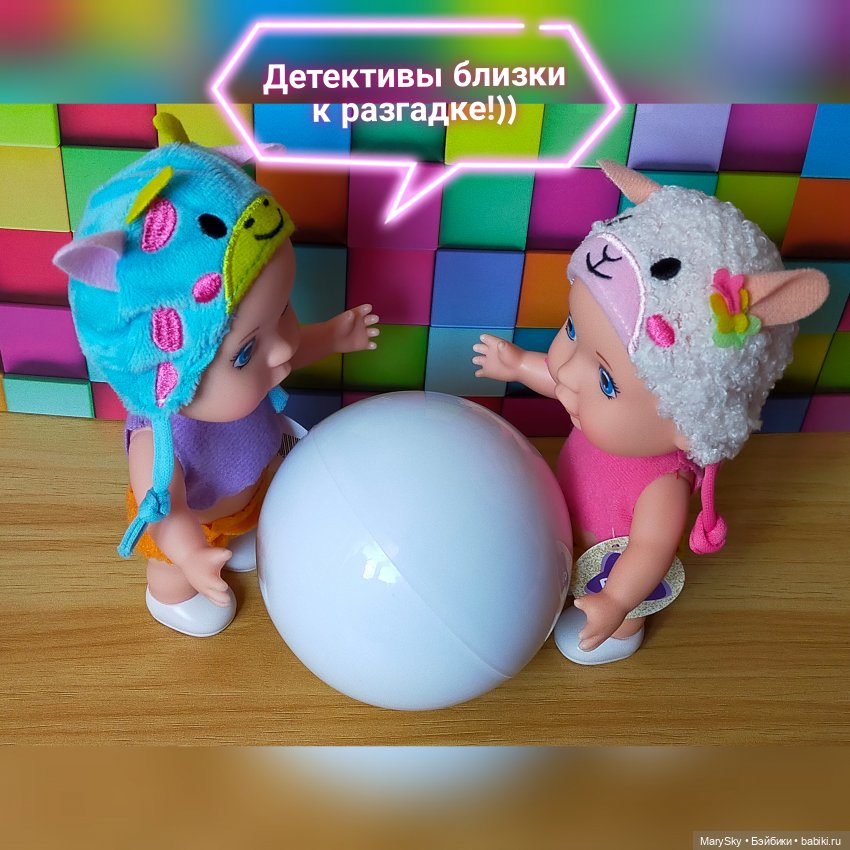 Распаковка полной коробочки шариков Zuru с миниатюрными книжками