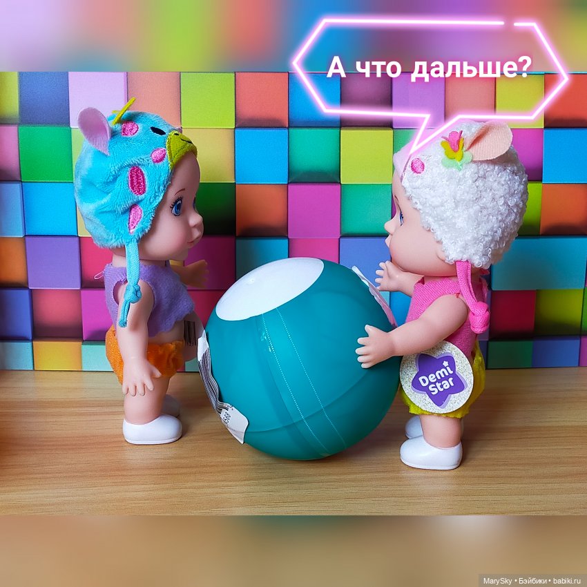 Распаковка полной коробочки шариков Zuru с миниатюрными книжками (фото 10)