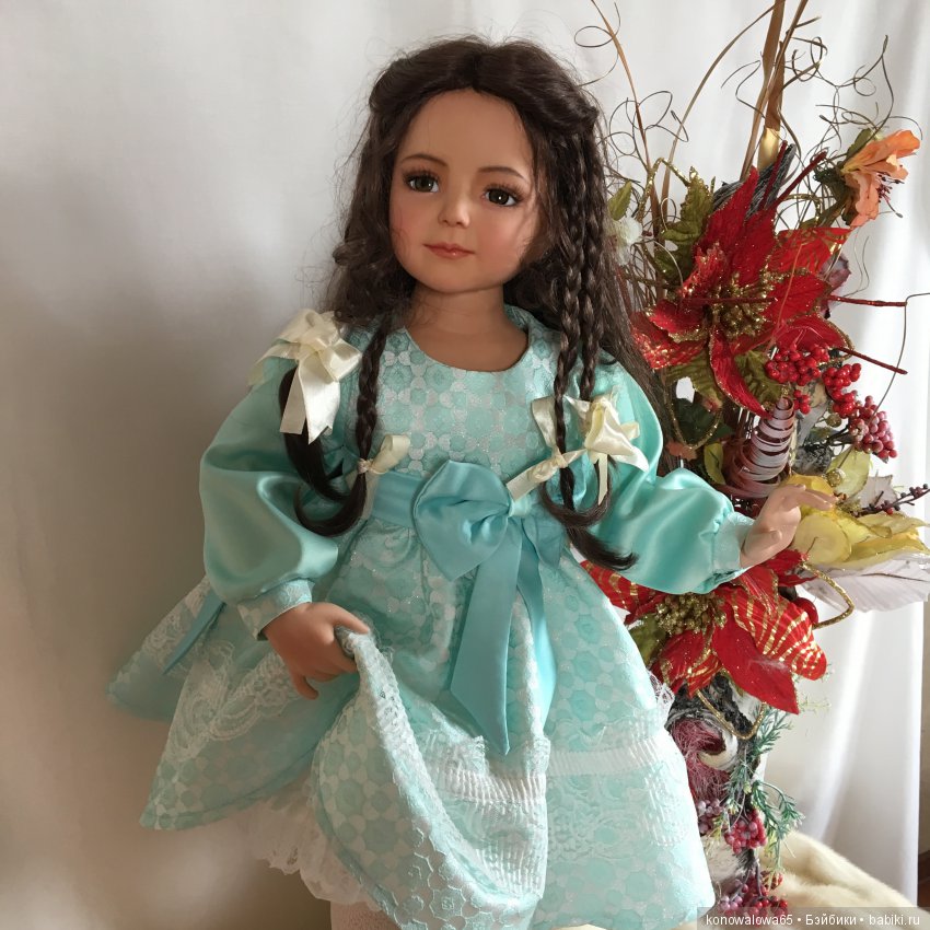 Неповторимая Амбер с улыбкой Джоконды