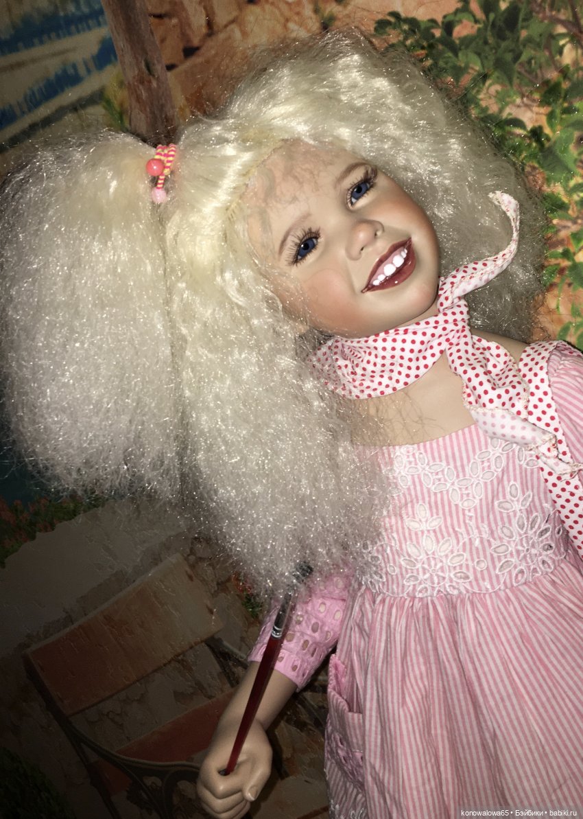 Наша Инга - егоза, а ещё художница