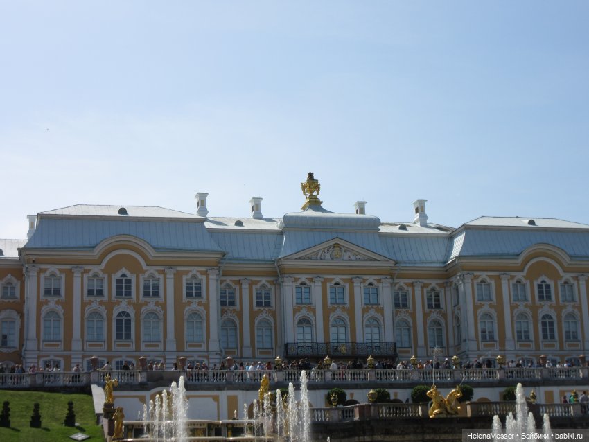 Жаркая мечтательность Хелены в Петергофе