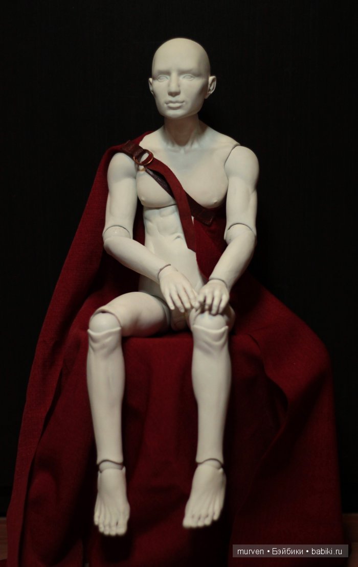 Античный муж в процессе работы. Шарнирная кукла