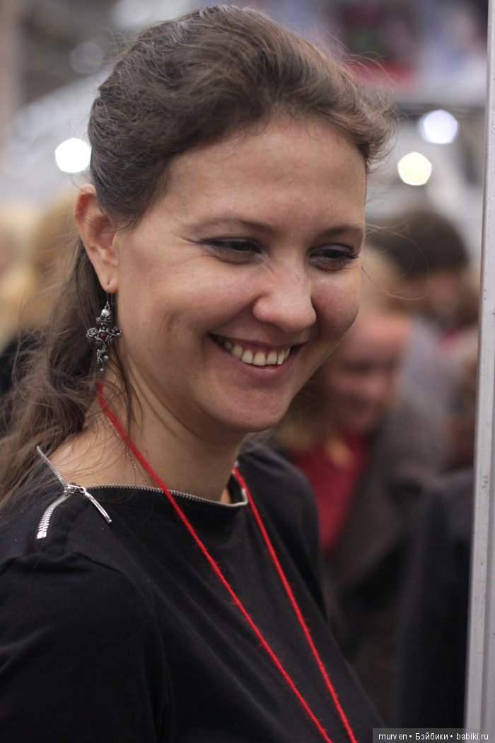 Женя Столярова показала свой дебютный проект "Blue Bird"