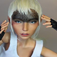 Белый кролик,  Ловец покемонов и девушка в стиле Бохо