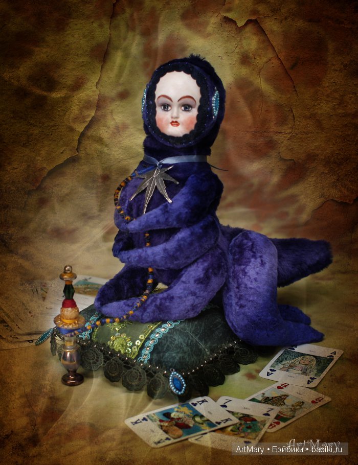 Синяя гусеница Лукреция — Авторские куклы в антикварном стиле: будуарные (фото 4)