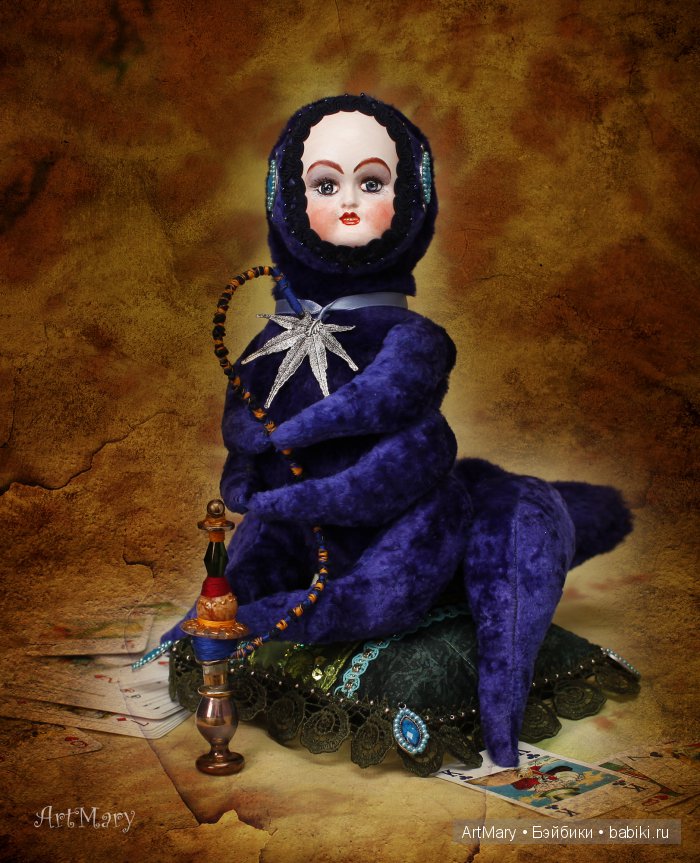 Синяя гусеница Лукреция — Авторские куклы в антикварном стиле: будуарные (фото 5)