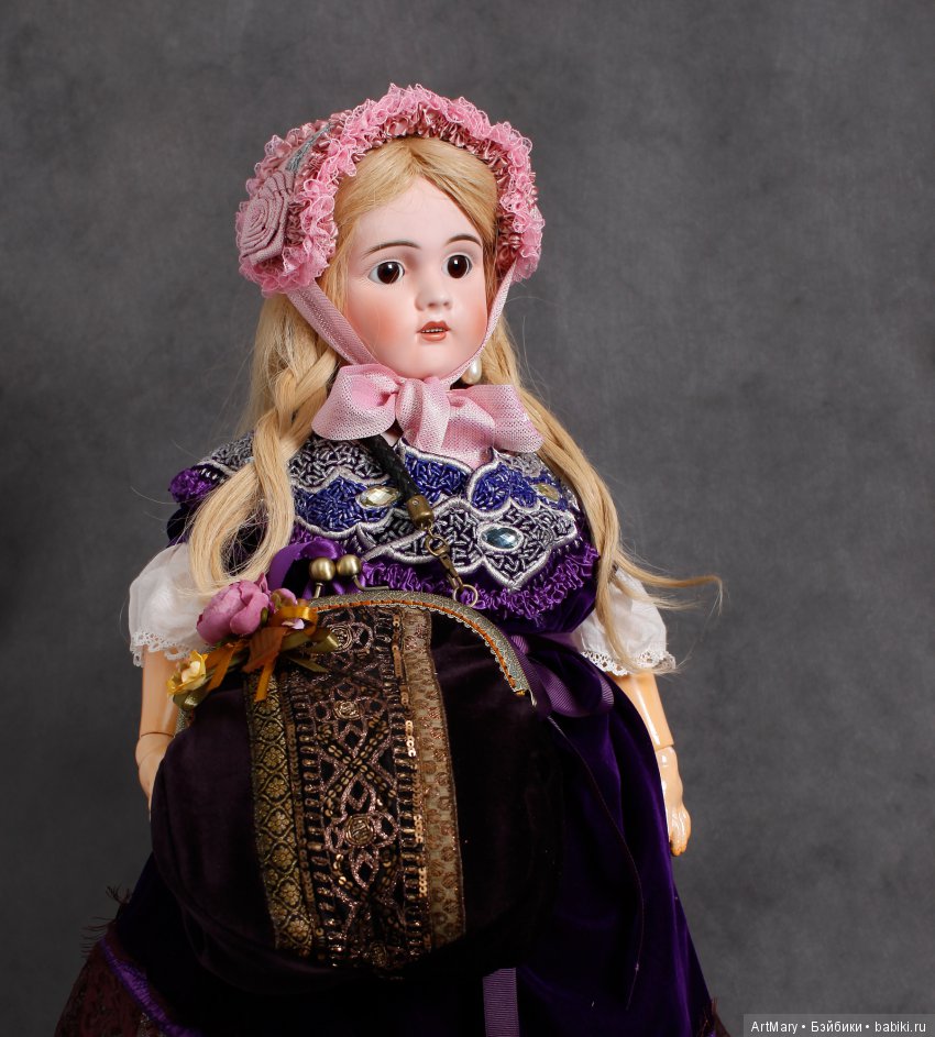 Дорожная сумочка для антикварной куклы