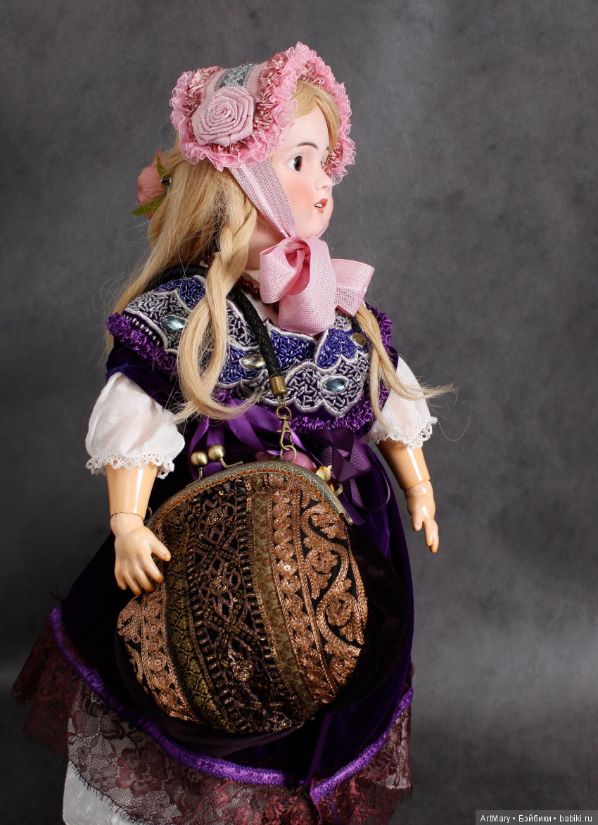 Дорожная сумочка для антикварной куклы