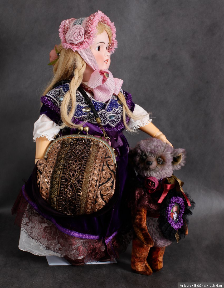 Дорожная сумочка для антикварной куклы