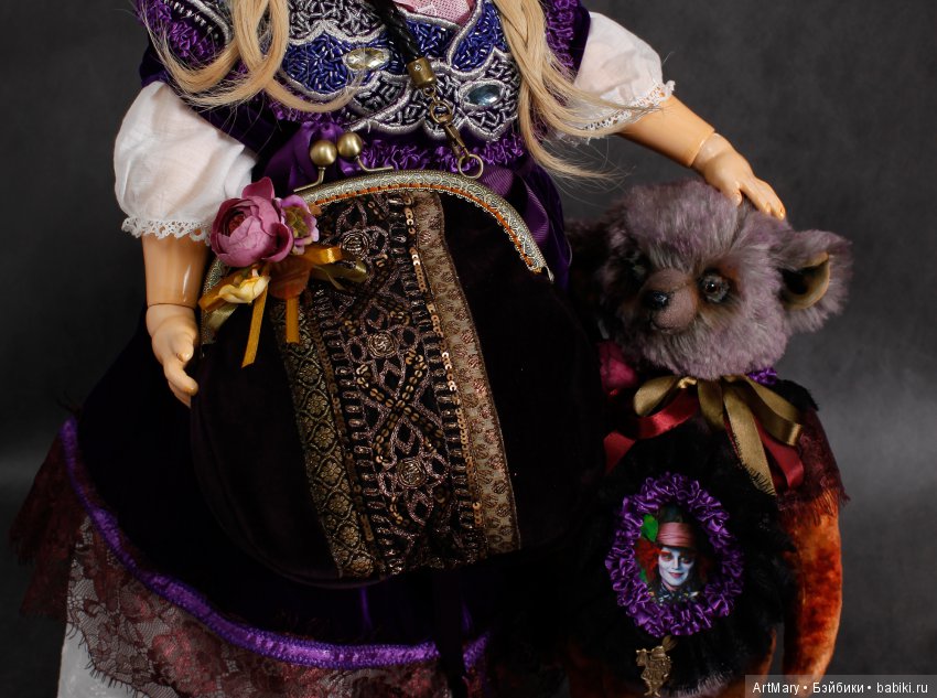 Дорожная сумочка для антикварной куклы (фото 3)