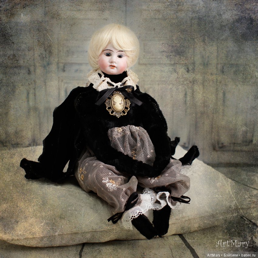 Черный принц — Авторские куклы в антикварном стиле: будуарные