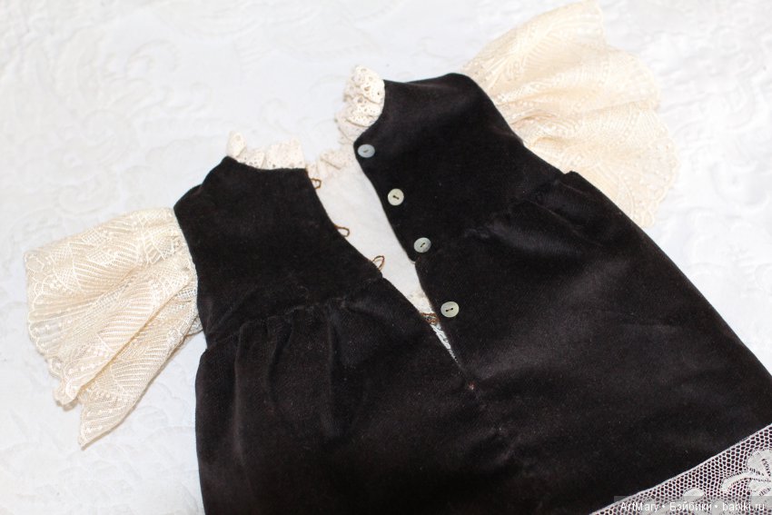 Антикварная кукла Матильда