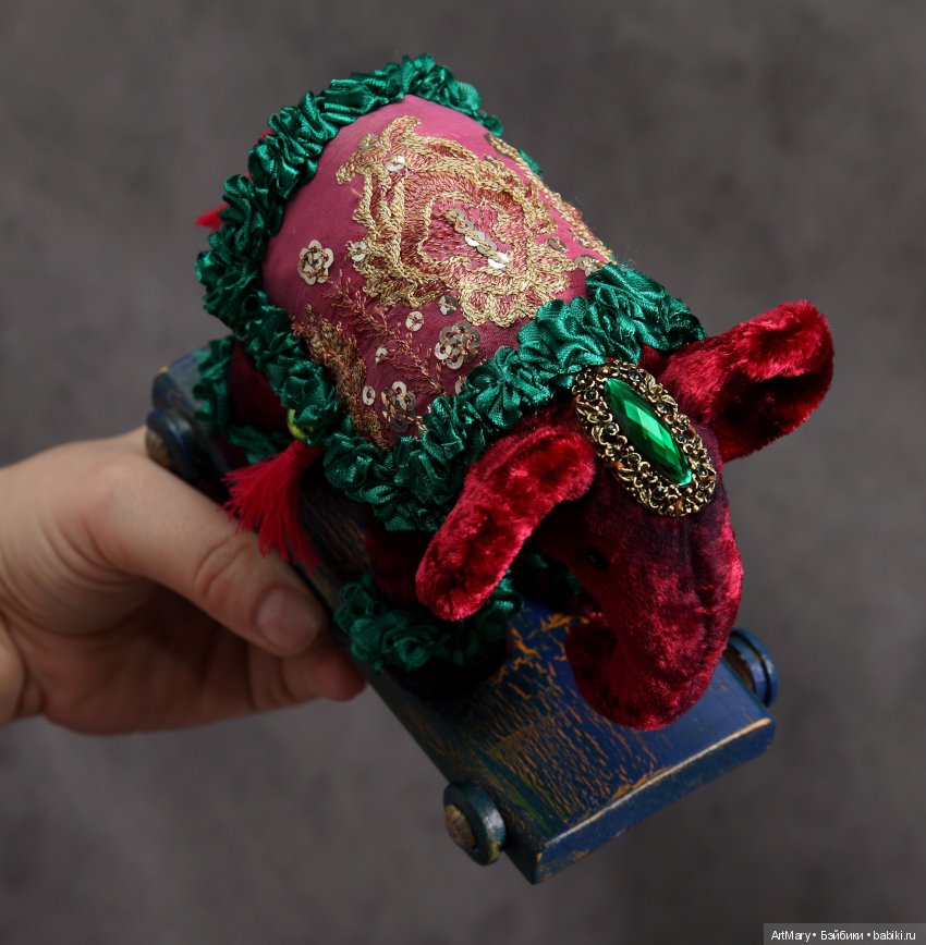 Слоник - друг антикварных кукол (фото 4)