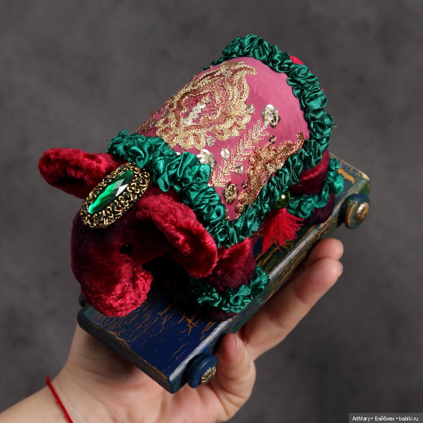 Слоник - друг антикварных кукол (фото 2)