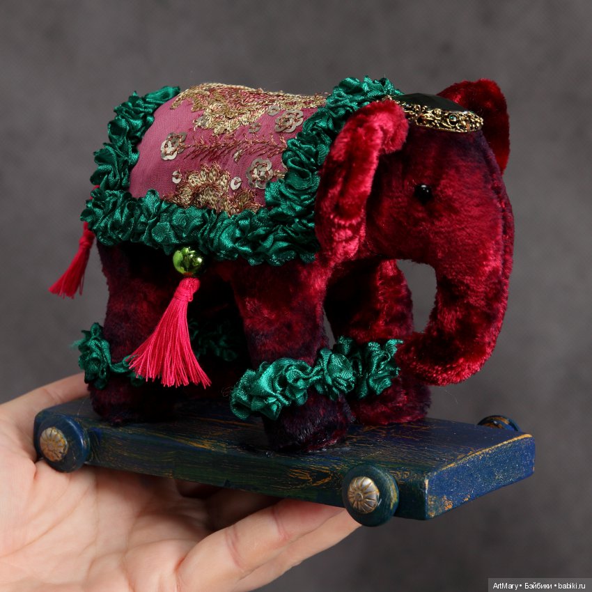 Слоник - друг антикварных кукол (фото 5)