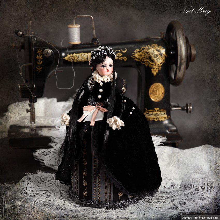 Half doll Игольница "Королева Марго" из серии Recycle