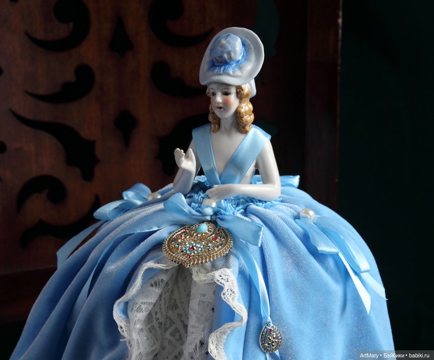 Авторская игольница Агата на основе антикварной куклы-половинки half doll | Бэйбики Авторская игольница Агата на основе антикварной куклы-половинки half doll