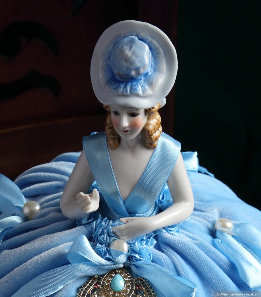 Авторская игольница Агата на основе антикварной куклы-половинки half doll | Бэйбики Авторская игольница Агата на основе антикварной куклы-половинки half doll (фото 4)