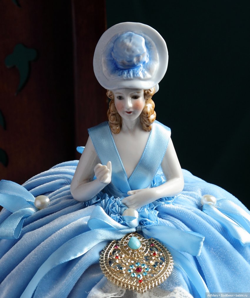 Авторская игольница Агата на основе антикварной куклы-половинки half doll | Бэйбики Авторская игольница Агата на основе антикварной куклы-половинки half doll