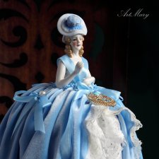 Авторская игольница Агата на основе антикварной куклы-половинки half doll