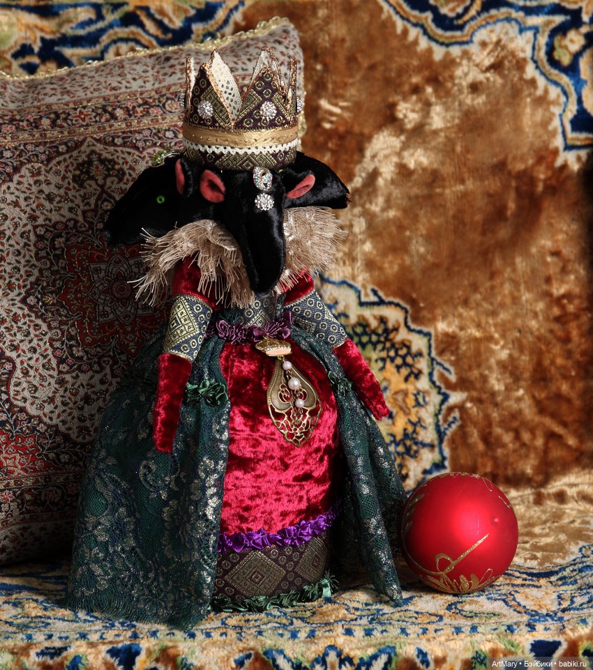 Игольницы-держатели для брошей Мышильда и Елизавета (фото 10)