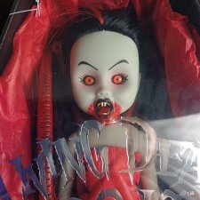 Лилит от Living dead dolls