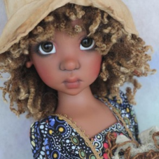 Abby в coffee tan skin от  Kaye Wiggs