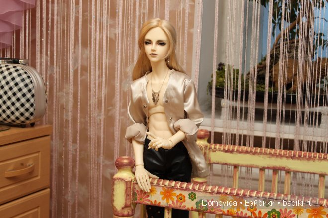 Мы до сих пор играем в куклы