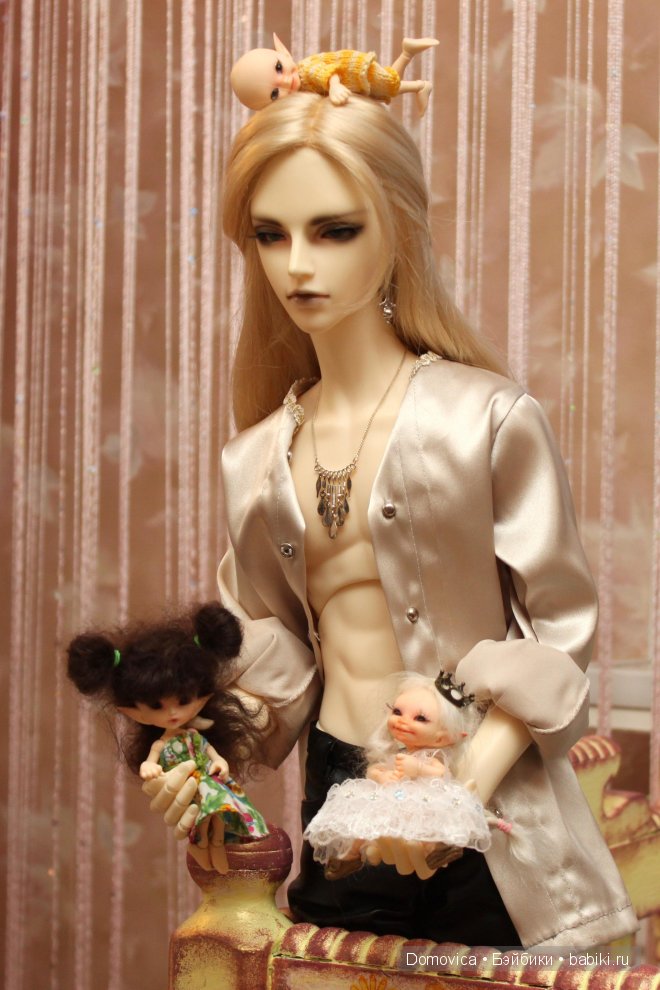 Мы до сих пор играем в куклы