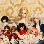 Мы до сих пор играем в куклы!