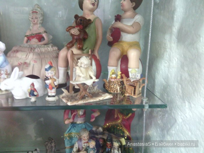 Пошла в магазин,а попала на выставку кукол))