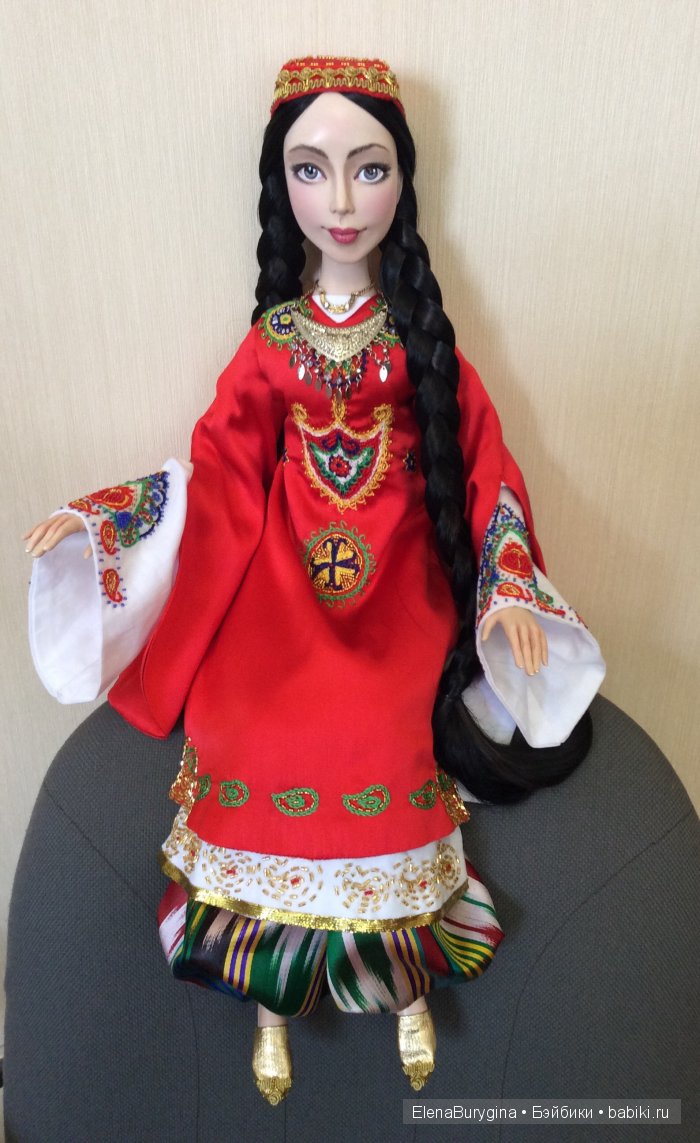 Аиша . Таджичка в свадебном наряде. Авторская кукла Бурыгиной Елены