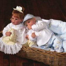 Любовь к Lee Middleton обязательна, можно ли остановится на одной кукле... мы в ожидании новенькой