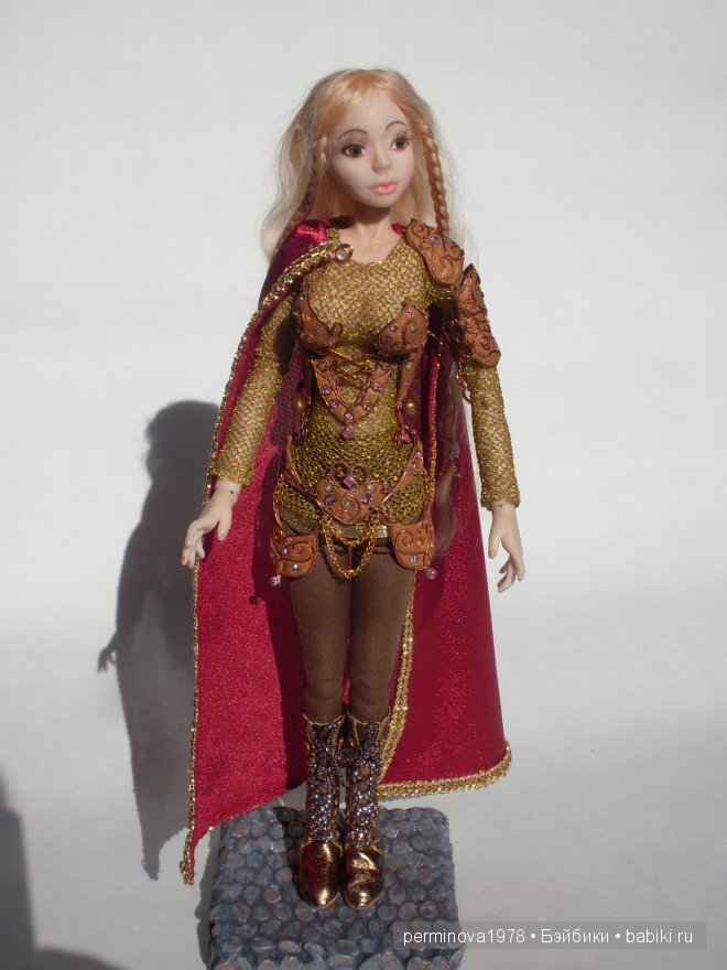 Лорана Золотой Полководец, авторская шарнирная кукла (фото 2)