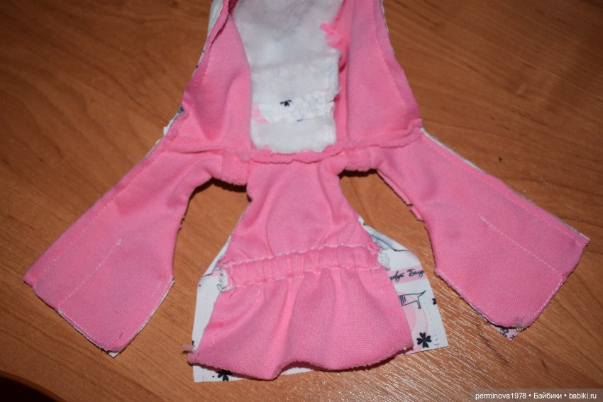 "Принцесса Анастасия и котята" М.К. по пошиву двусторонней жилетки