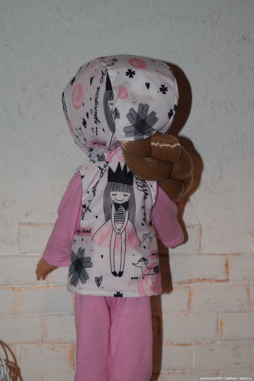 "Принцесса Анастасия и котята" М.К. по пошиву двусторонней жилетки