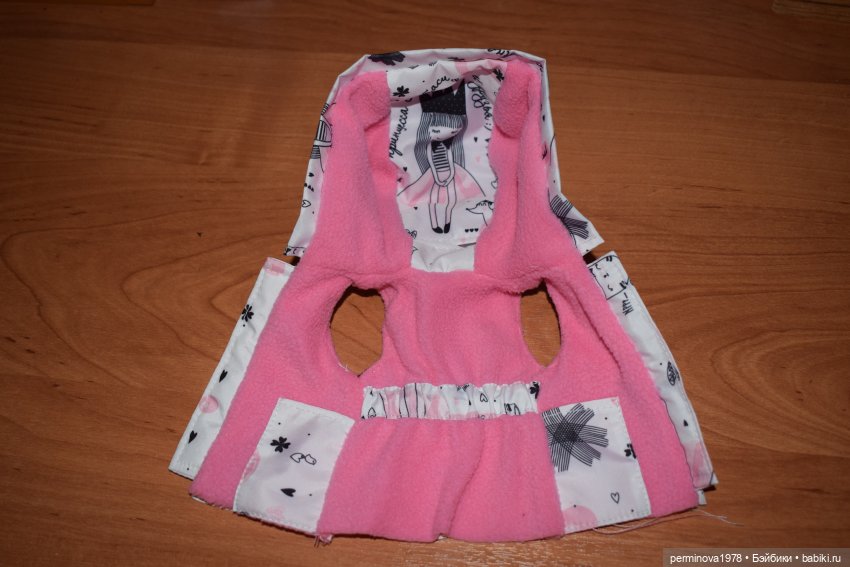 "Принцесса Анастасия и котята" М.К. по пошиву двусторонней жилетки