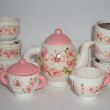 Чайные сервизы для кукол