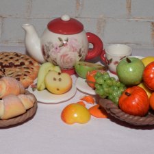 Угощение для Барби. Кулинарная миниатюра Стёпиной Людмилы