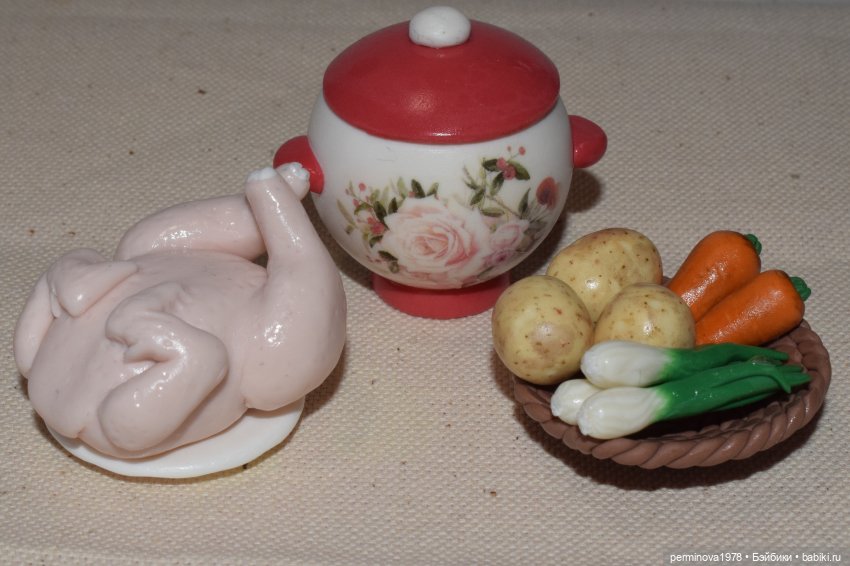 Кукольная миниатюра "Куриный бульон"