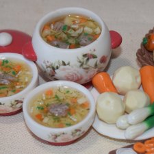 Кукольная миниатюра "Куриный бульон"