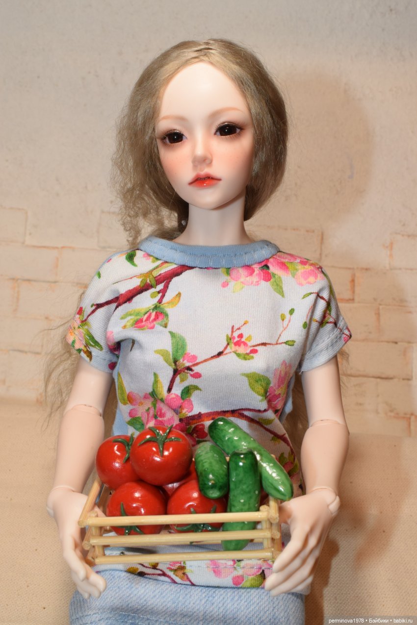 Фрукты, овощи в масштабе 1 к 4